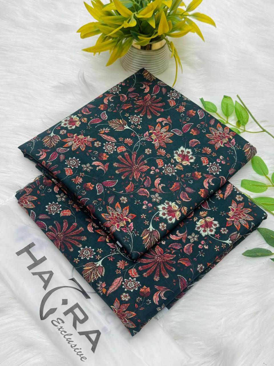Hajra Exclusive 2pc